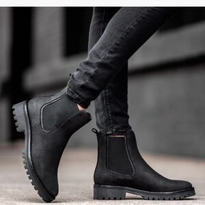 Thursday Everyday Women’s Legend Black Matte Leather Chelsea Boots 9.5
